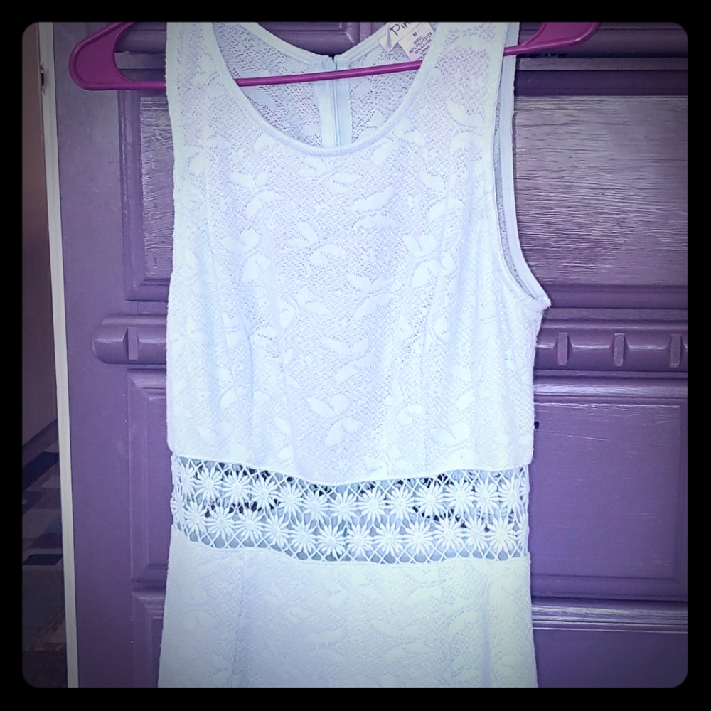 Baby blue sleeveless half dress